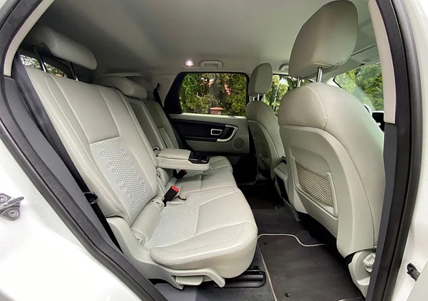 Land Rover Discovery Sport cena 79900 przebieg: 169852, rok produkcji 2015 z Skwierzyna małe 781